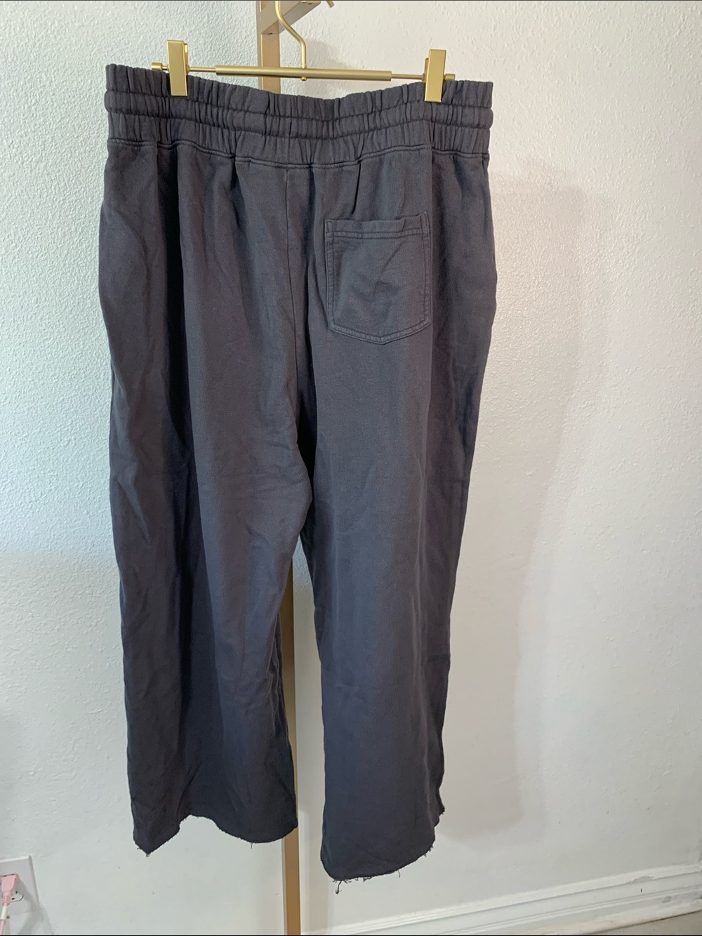 Pact- Grey wide leg sweats in Slate grey- XL - Picture 5 of 6